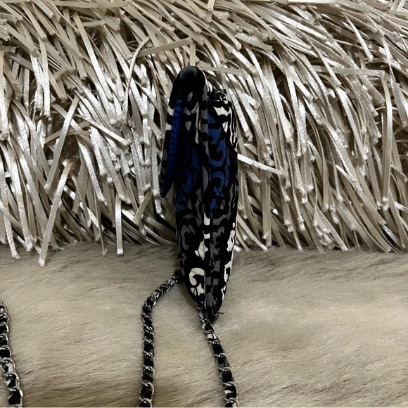 VERA BRADLEY Canterberry Cobalt Mini Cellphone Crossbody Chainlink Strap 2013 - Picture 3 of 14